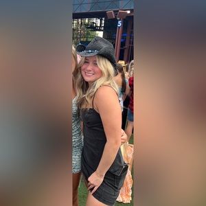 Grey washed denim mini dress. Urban Outfitters. Size: XS. With pocket